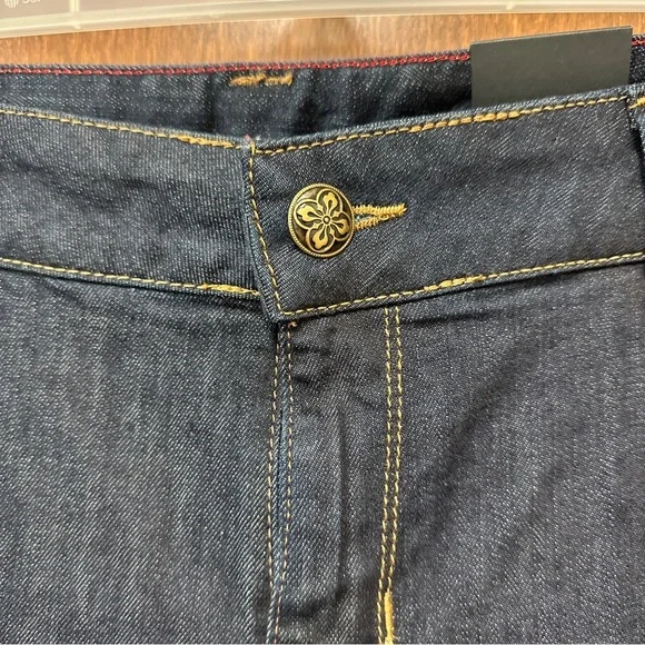 Lane Bryant Boot Cut Jeans - 16P - new with tags - Picture 3 of 10